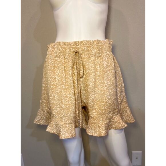 No Brand Pants - NEW With Tags BTFBM Tan White Floral Women’s Shorts Size L